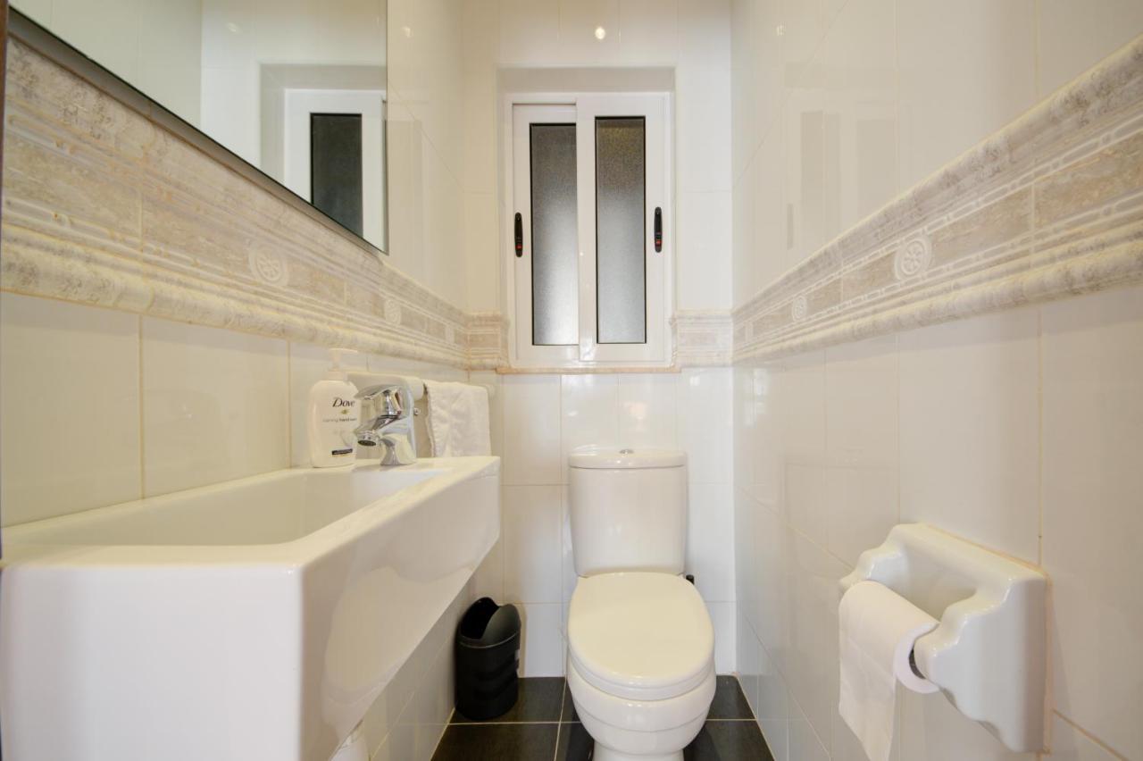 Azure Haven - Gzira Apartments And Penthouse By Shortletsmalta Εξωτερικό φωτογραφία