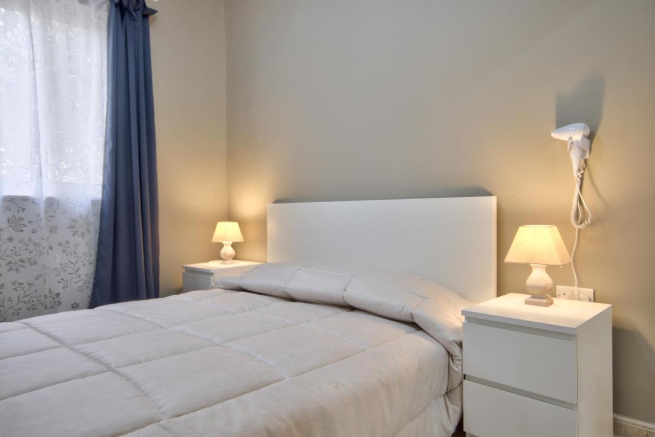 Azure Haven - Gzira Apartments And Penthouse By Shortletsmalta Εξωτερικό φωτογραφία
