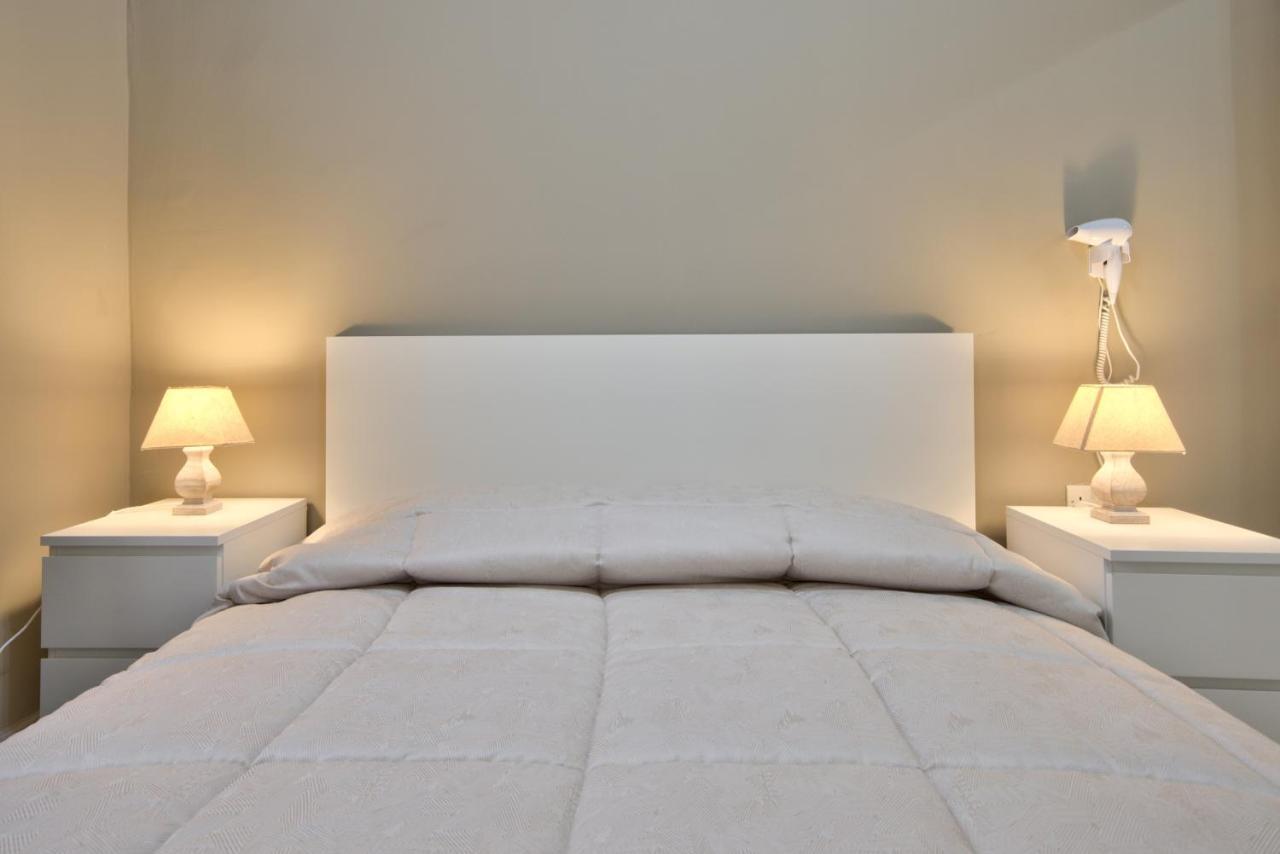 Azure Haven - Gzira Apartments And Penthouse By Shortletsmalta Εξωτερικό φωτογραφία